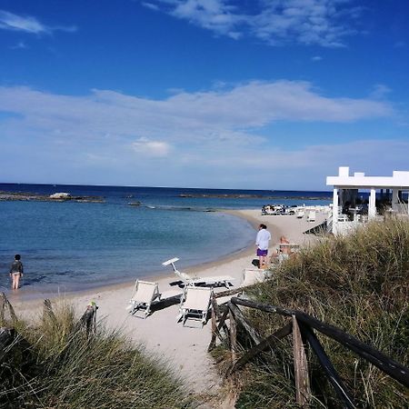 Bilocale Punta Rosa - Fronte Spiaggia オートラント エクステリア 写真